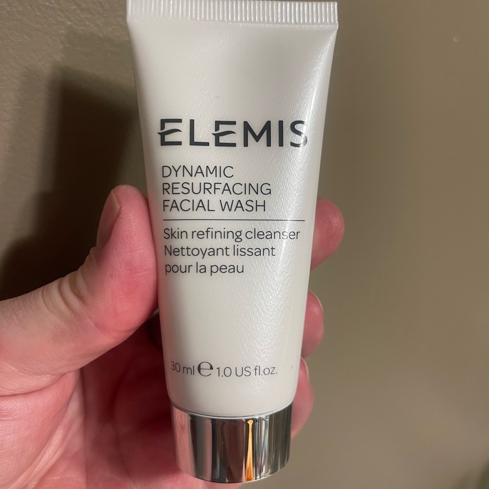 Elemis Dynamic Resurfacing Facial Wash - NEW sealed